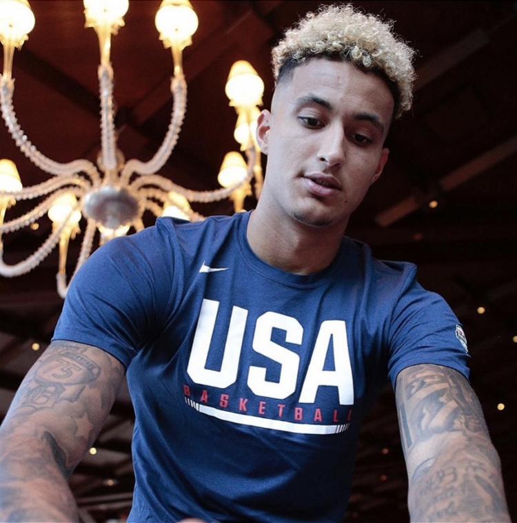 记者：迈阿密国际正在努力留下阿连德，目前双方在谈判（记者：迈阿密国际力争挽留阿连德，双方谈判进行中）