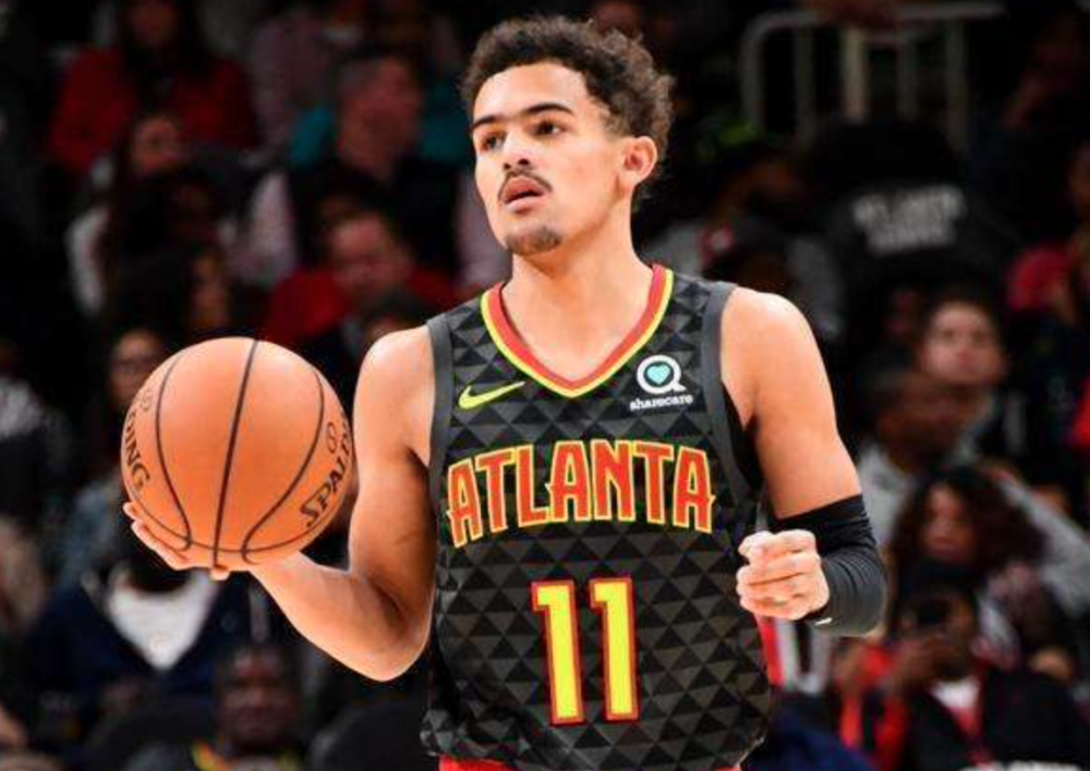 梅婷一家四口前往伯纳乌观战皇马vs尤文，女儿表示看完有点困（梅婷携一家四口现身伯纳乌观战皇马对尤文，女儿直言赛后有些犯困）