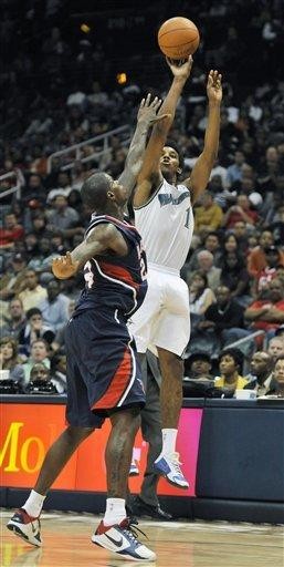 巴黎人报关注蓉城罚单：中国俱乐部因球迷种族歧视对方球员被罚6万欧（巴黎人报聚焦蓉城罚款：球迷种族歧视对手球员致中国俱乐部被罚6万欧元）