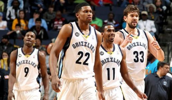 （粤港澳全运会）网球男子单打：奥运亚军张之臻战胜对手晋级（粤港澳全运会男单：奥运亚军张之臻取胜晋级）