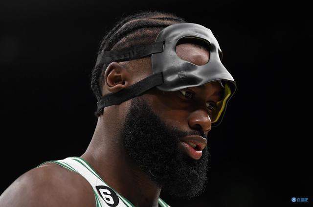 多特vs斯图加特：吉拉西、布兰特、乔布-贝林厄姆首发出战（多特迎战斯图加特：吉拉西、布兰特、乔布-贝林厄姆先发登场）