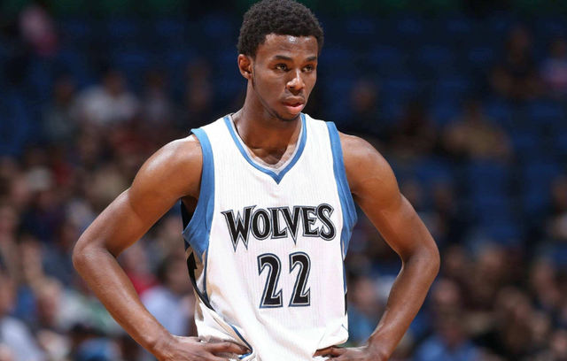 邮报：赫尔城客战斯托克城绝杀后挑衅主场球迷，引发双方冲突（邮报：赫尔城客场绝杀斯托克城后挑衅主队球迷，双方爆发冲突）