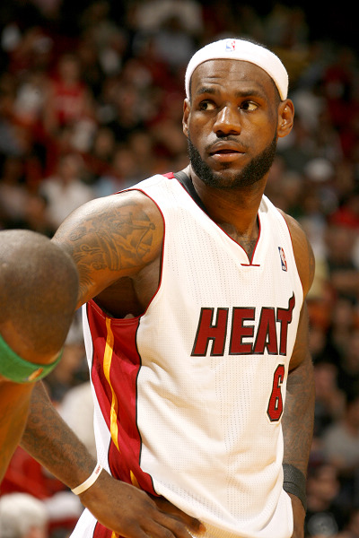 连续三年出局！吉罗纳国王杯再遭下级队伍淘汰，米歇尔三将首秀难挡噩运（三年连折！吉罗纳国王杯又负低级别对手，米歇尔三将处子秀难救主）