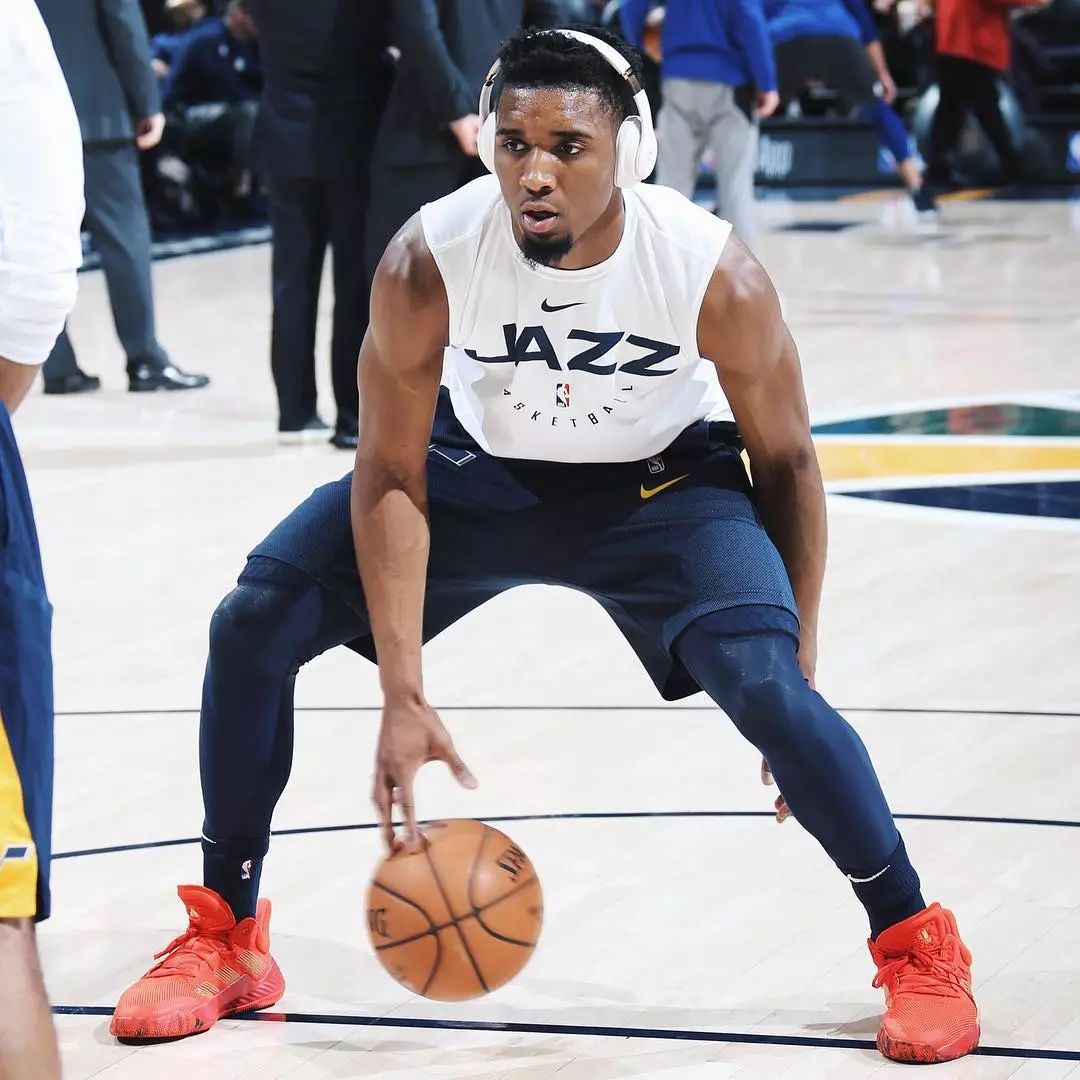 场均净胜11.6分！火箭刷新队史前20场最高净胜分纪录（火箭前20战场均净胜11.6分 创队史最佳净胜分纪录）